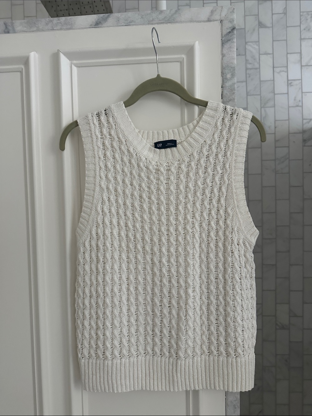 GAP Cream Cable-Knit Sleeveless Sweater Vest